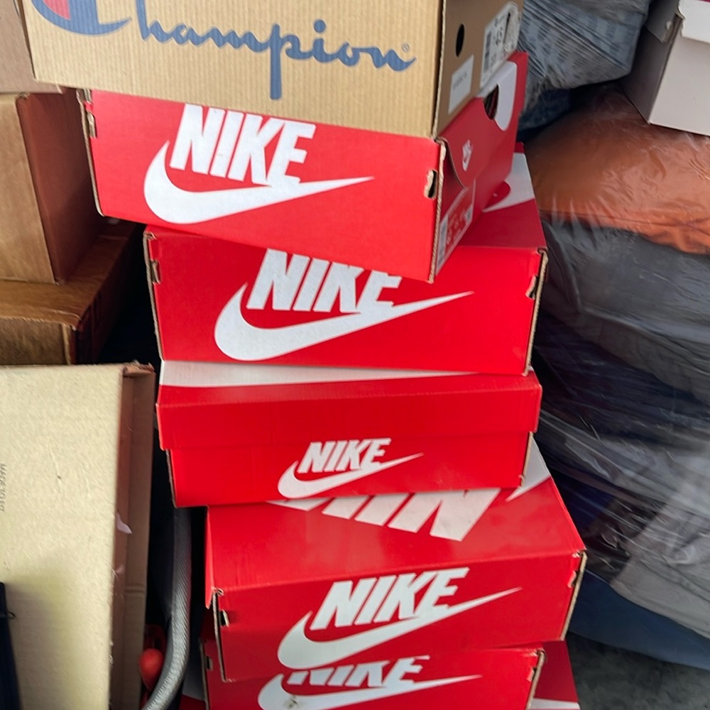 Kids 7 Nike Boxes